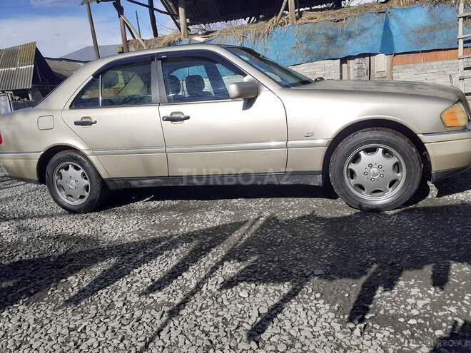 Mercedes C 280 1997, 5,000 km - 0.3 l - Qax