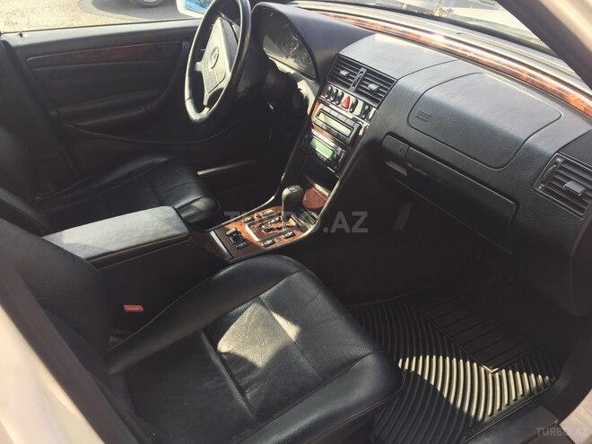 Mercedes C 240 2000, 245,600 km - 2.4 l - Bakı