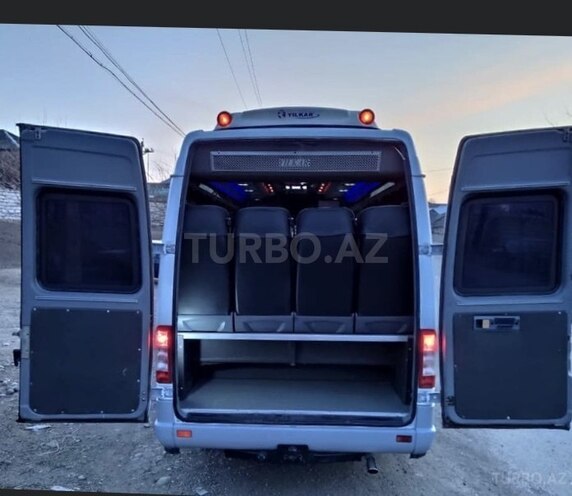 Mercedes Sprinter 412 1997, 157,000 km - 2.2 l - Qazax