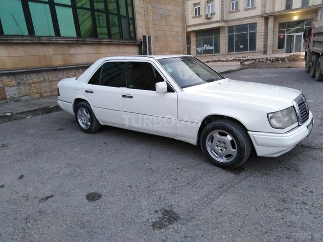 Mercedes E 200 1993, 540,000 km - 2.0 l - Bakı