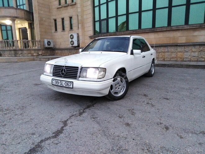 Mercedes E 200 1993, 540,000 km - 2.0 l - Bakı