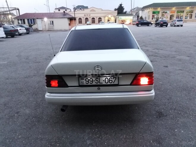 Mercedes E 200 1993, 540,000 km - 2.0 l - Bakı