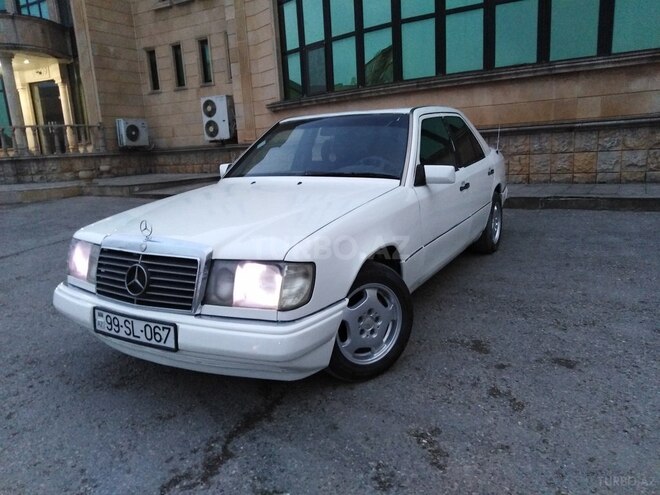Mercedes E 200 1993, 540,000 km - 2.0 l - Bakı