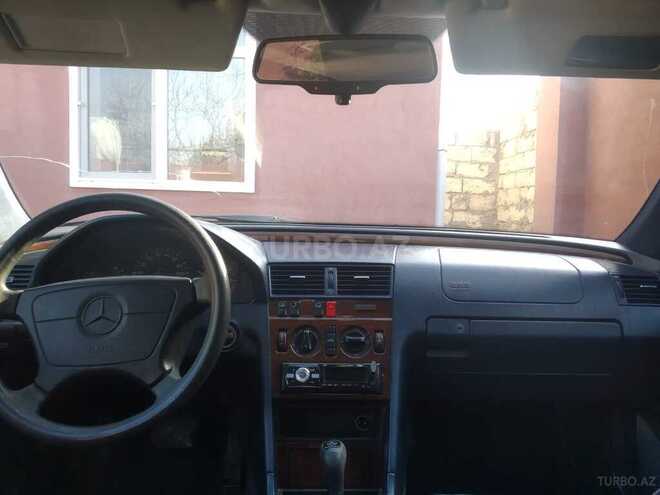 Mercedes C 220 1995, 480,000 km - 2.2 l - Bakı
