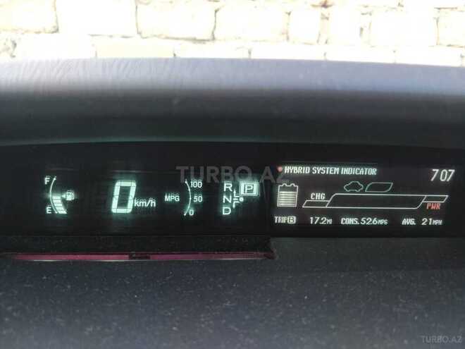 Toyota Prius 2015, 104,000 km - 1.8 л - Bakı