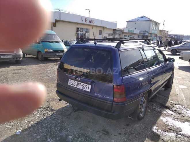 Opel Astra 1995, 337,322 km - 1.6 l - Qusar