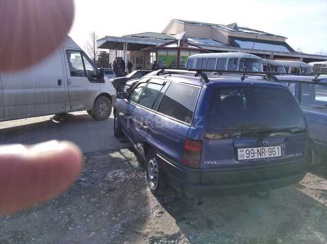 Opel Astra 1995, 337,322 km - 1.6 l - Qusar