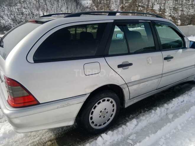 Mercedes C 220 2000, 590,000 km - 2.2 l - Qəbələ