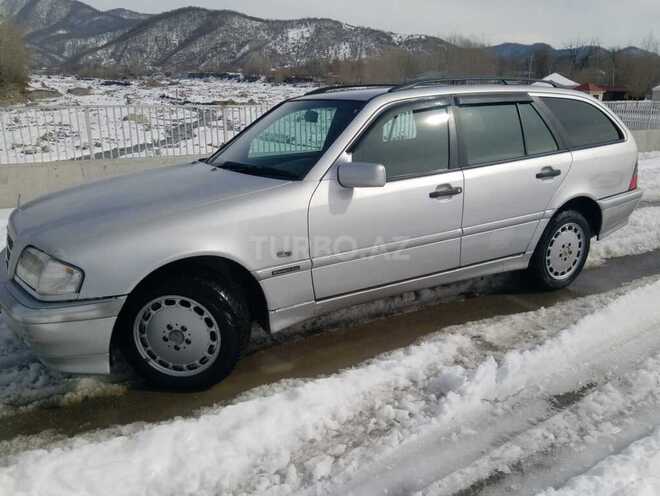 Mercedes C 220 2000, 590,000 km - 2.2 l - Qəbələ