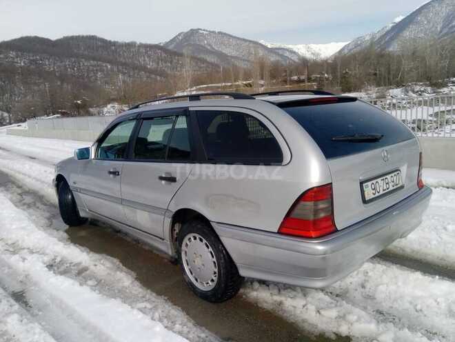 Mercedes C 220 2000, 590,000 km - 2.2 l - Qəbələ