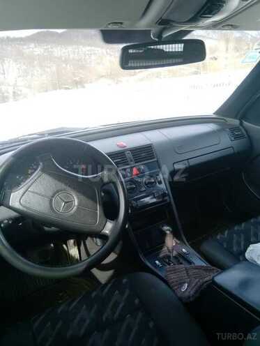 Mercedes C 220 2000, 590,000 km - 2.2 l - Qəbələ