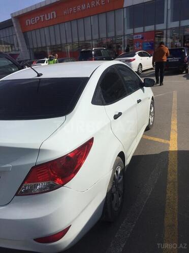 Hyundai Accent 2011, 140,000 km - 1.6 л - Bakı