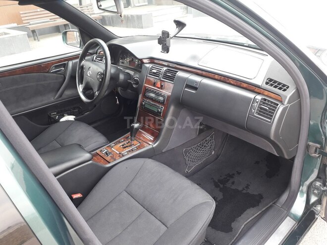Mercedes E 220 1999, 320,000 km - 2.2 l - Şəmkir