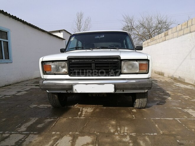 LADA (VAZ) 2107 1998, 74,770 km - 1.6 l - Salyan
