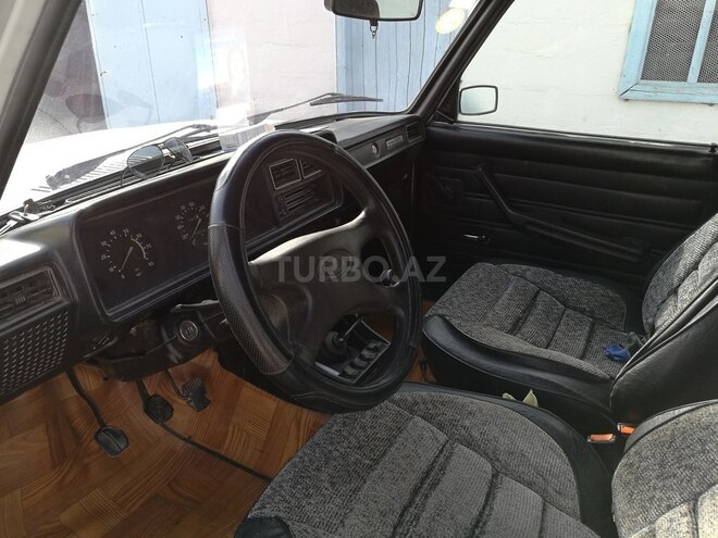 LADA (VAZ) 2107 1998, 74,770 km - 1.6 l - Salyan