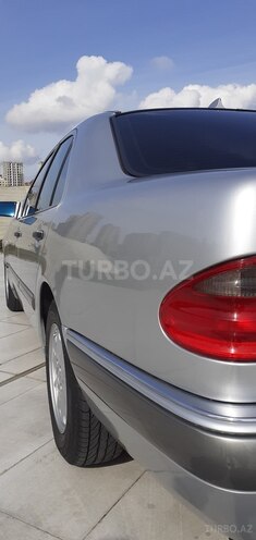 Mercedes E 240 1998, 379,788 km - 2.4 l - Bakı
