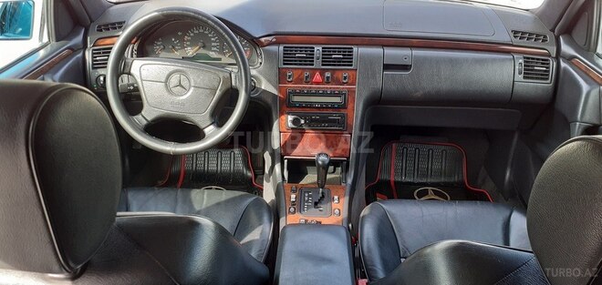 Mercedes E 240 1998, 379,788 km - 2.4 l - Bakı