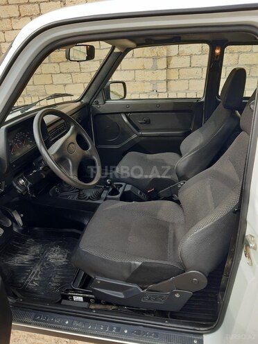 LADA (VAZ) Niva 2017, 27,500 km - 1.7 л - Bakı