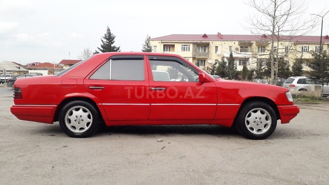 Mercedes E 250 1993, 350,000 km - 2.5 л - Sumqayıt