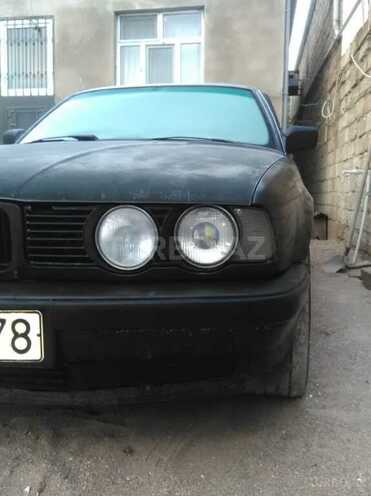 BMW 520 1988, 300,000 km - 0.2 l - Bakı