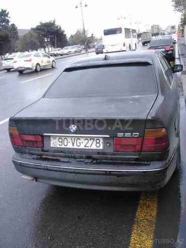 BMW 520 1988, 300,000 km - 0.2 l - Bakı