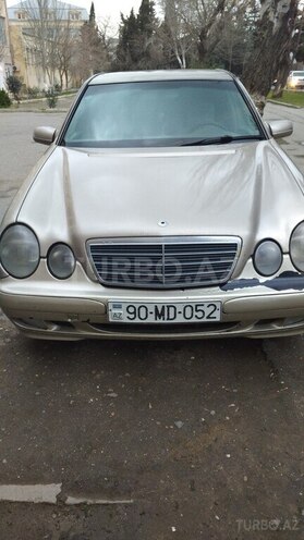 Mercedes E 220 2000, 470,000 km - 2.2 l - Bakı