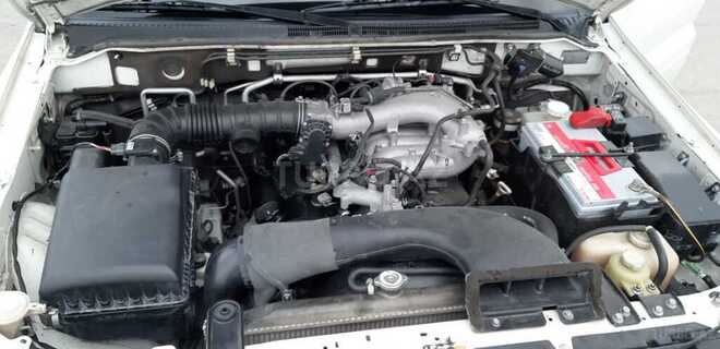 Mitsubishi Pajero 2008, 236,000 km - 3.0 л - Bakı