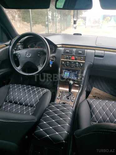 Mercedes E 240 1999, 150,280 km - 2.4 l - Bakı