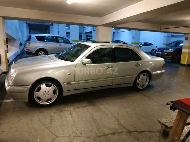 Mercedes E 240 1999, 150,280 km - 2.4 l - Bakı