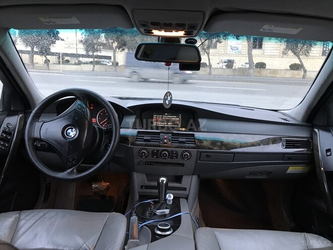 BMW 525 2004, 195,000 km - 2.5 l - Bakı