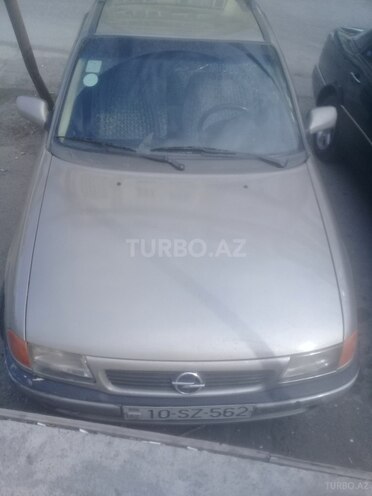 Opel Astra 1996, 370,000 km - 0.2 l - Bakı
