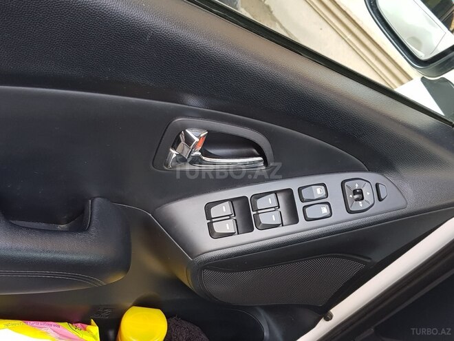 Hyundai ix35 2012, 184,000 km - 2.0 l - Bakı