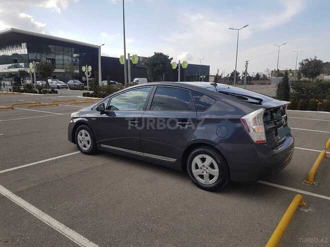 Toyota Prius 2011, 179,000 km - 1.8 л - Bakı