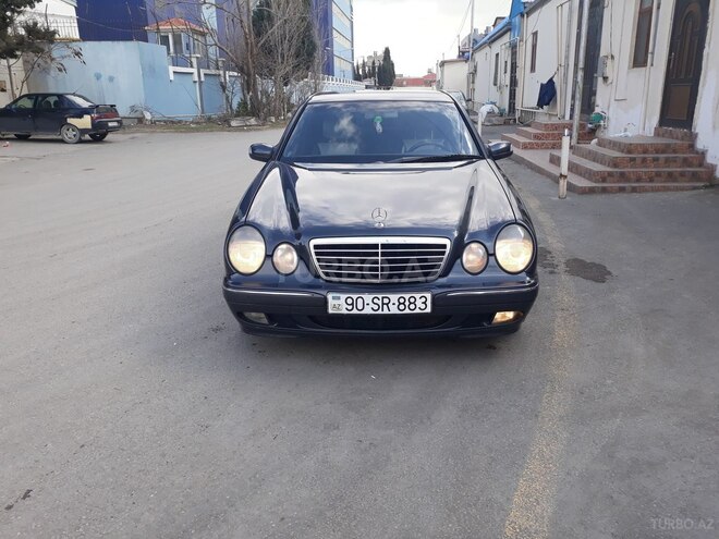 Mercedes E 270 2001, 290,000 km - 2.7 l - Bakı