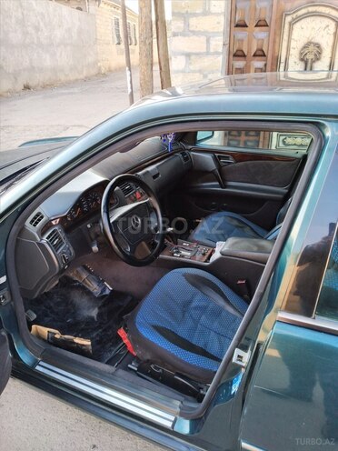 Mercedes E 230 1995, 380,000 km - 2.3 л - Gəncə
