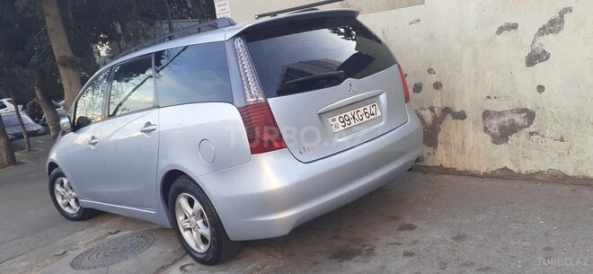 Mitsubishi Grandis 2006, 152,000 km - 2.4 l - Bakı