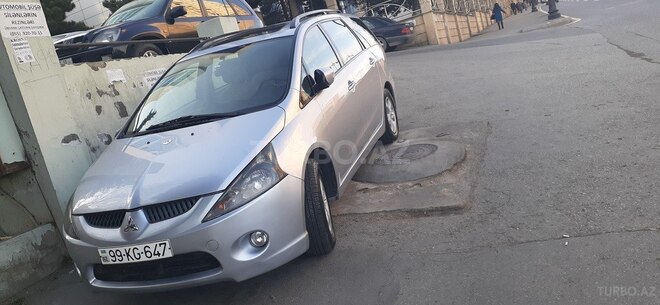 Mitsubishi Grandis 2006, 152,000 km - 2.4 l - Bakı