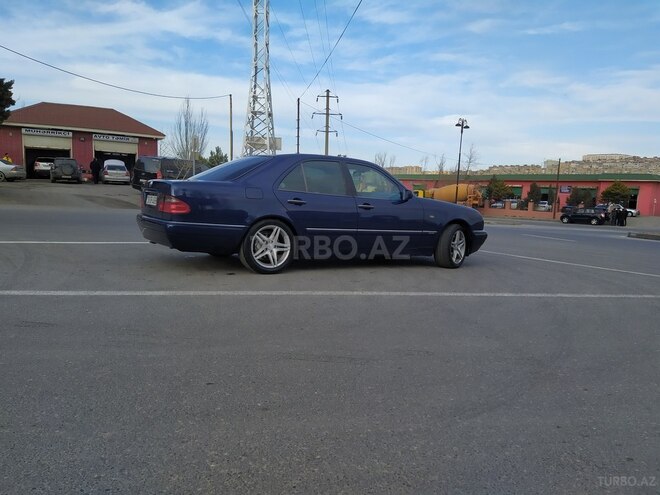 Mercedes E 240 1997, 291,000 km - 2.4 l - Bakı