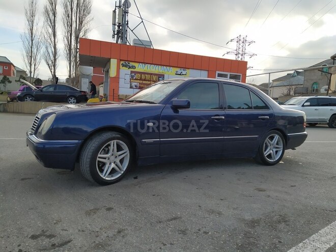 Mercedes E 240 1997, 291,000 km - 2.4 l - Bakı