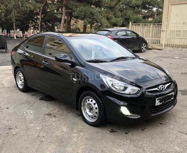 Hyundai Accent 2013, 142,000 km - 1.6 l - Bakı