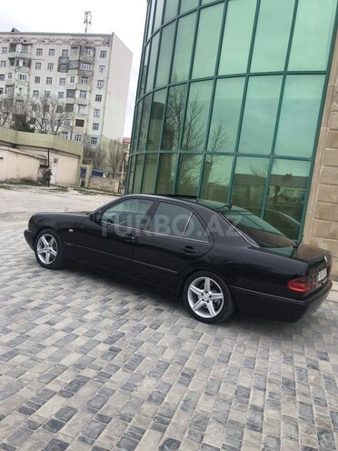 Mercedes E 240 1998, 450,000 km - 0.2 l - Sumqayıt