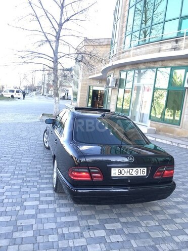 Mercedes E 240 1998, 450,000 km - 0.2 l - Sumqayıt