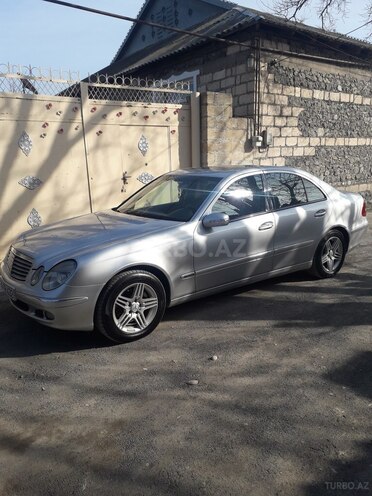 Mercedes E 270 2002, 260,000 km - 2.7 л - Bərdə