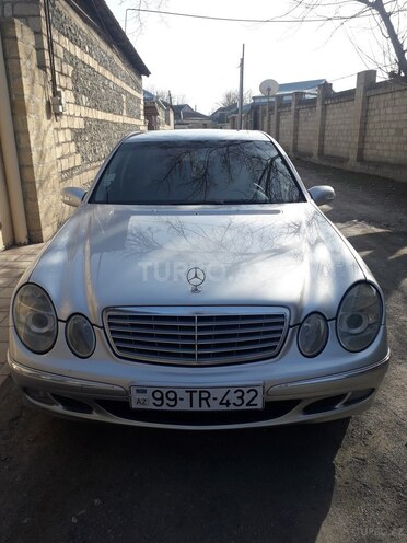 Mercedes E 270 2002, 260,000 km - 2.7 л - Bərdə