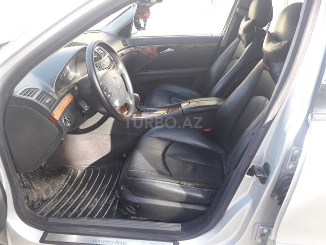 Mercedes E 270 2002, 260,000 km - 2.7 л - Bərdə