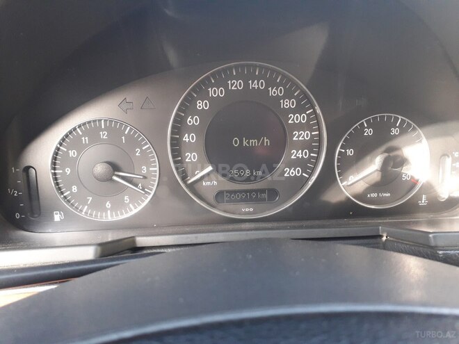 Mercedes E 270 2002, 260,000 km - 2.7 л - Bərdə