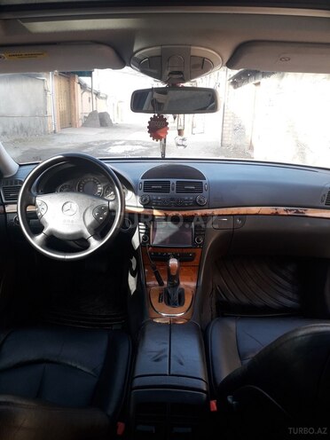 Mercedes E 270 2002, 260,000 km - 2.7 л - Bərdə