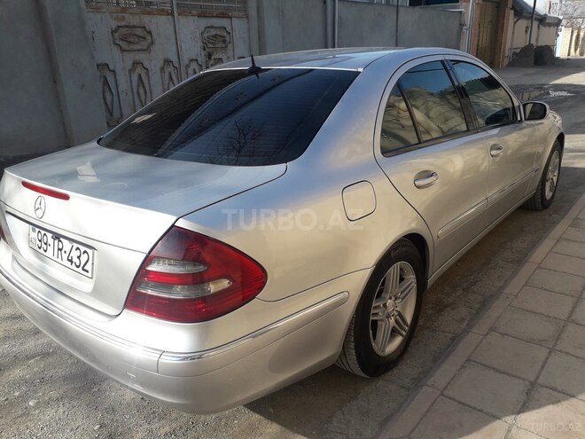 Mercedes E 270 2002, 260,000 km - 2.7 л - Bərdə