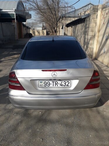 Mercedes E 270 2002, 260,000 km - 2.7 л - Bərdə