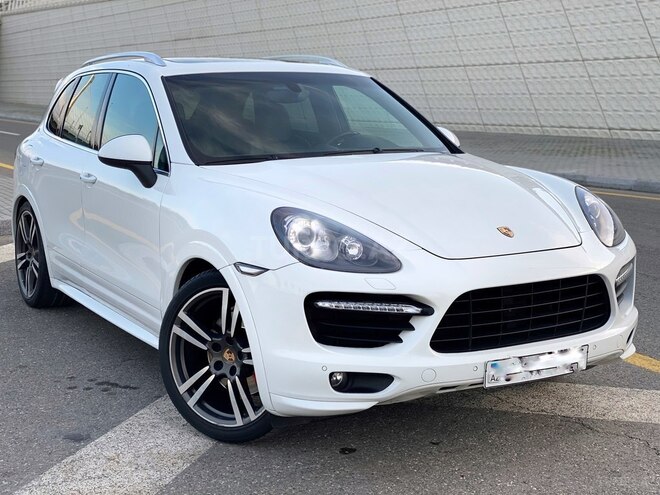 Porsche Cayenne GTS 2013, 120,000 km - 4.8 l - Bakı